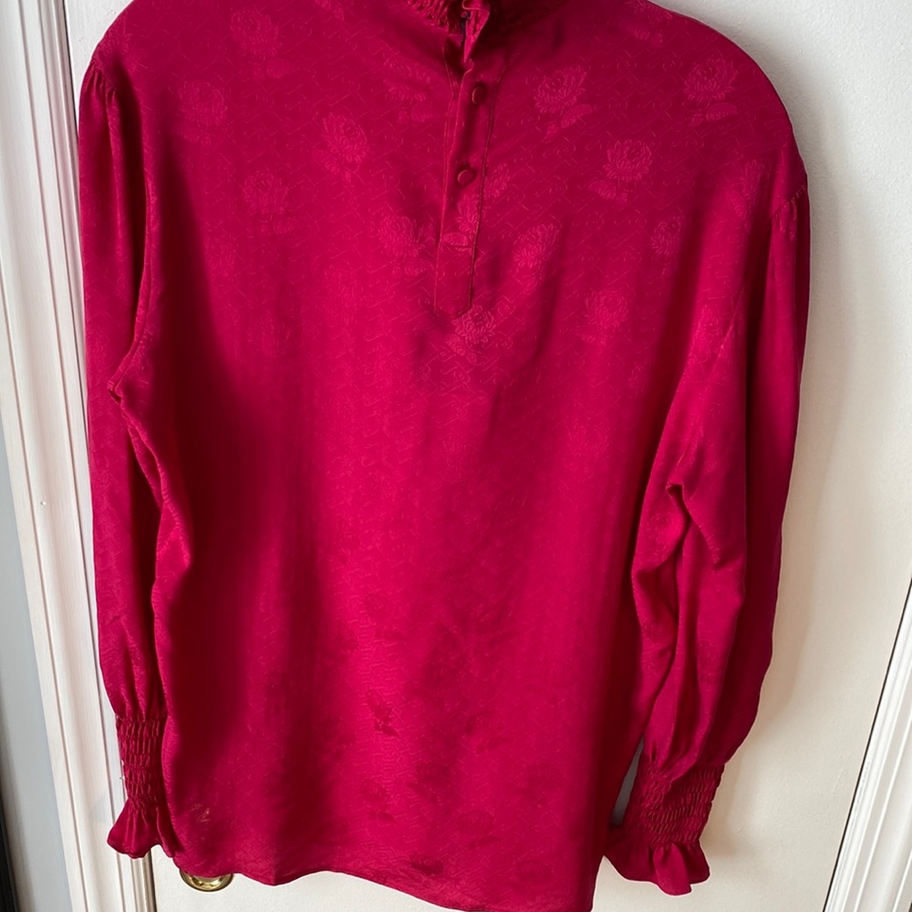 Authentic GUCCI Roses Silk Blouse - Picture 9 of 14